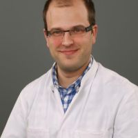 Dr. R. Rouhl Dr. R. Rouhl